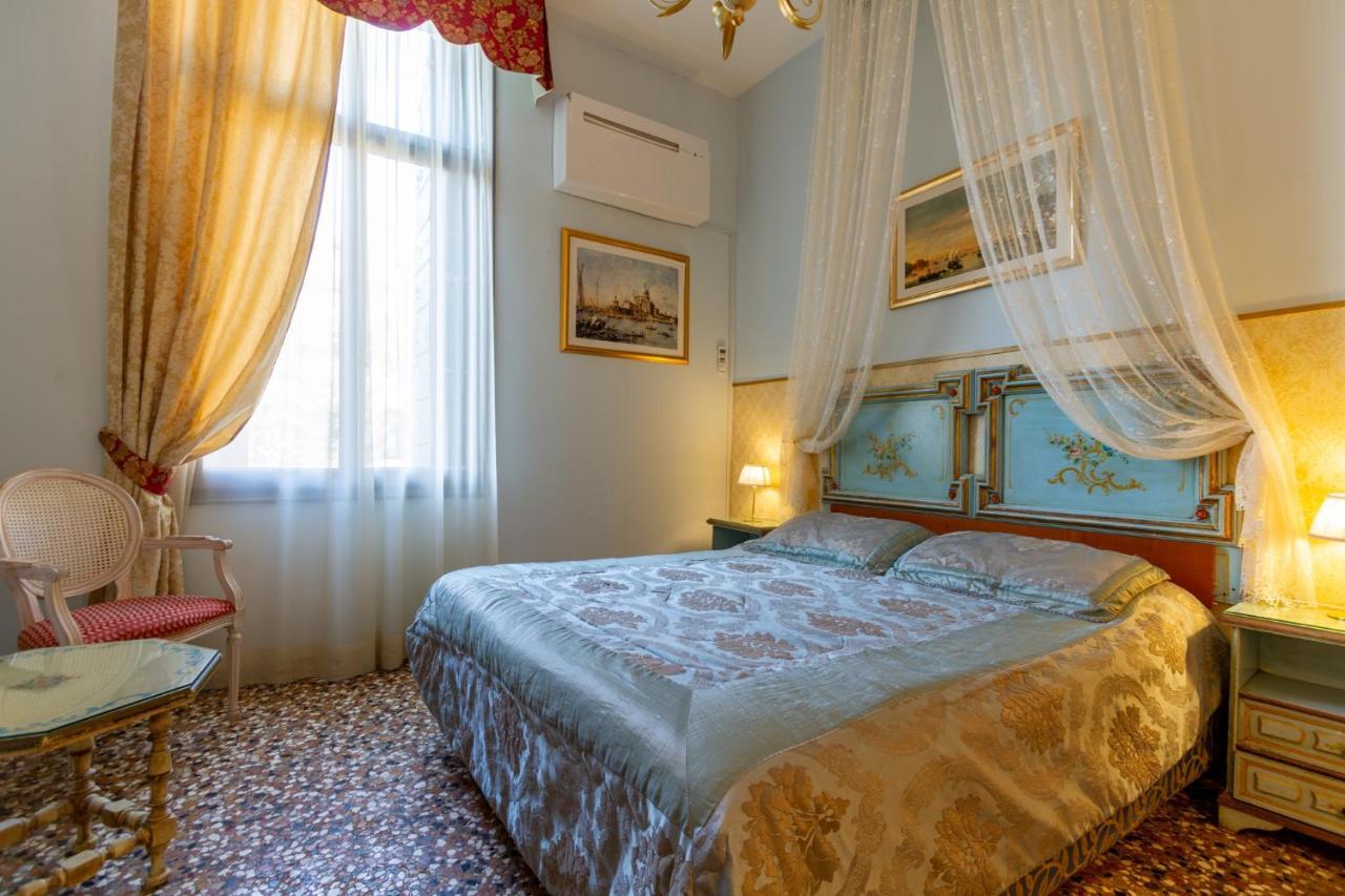 Art Dreams B&B Venesia Bagian luar foto